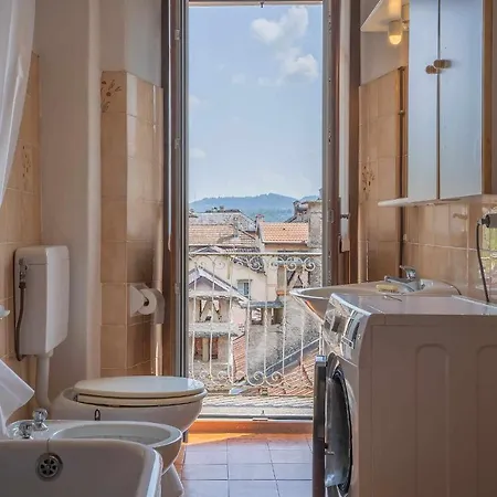 Julia's Nella Piazza Principale