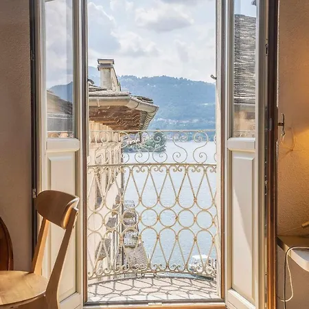 Julias Nella Piazza Principale Apartament Orta San Giulio
