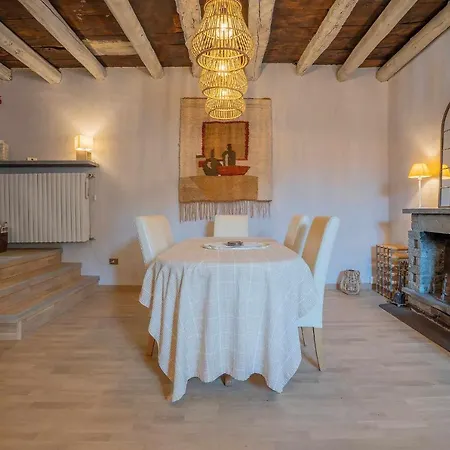 Julia's Nella Piazza Principale Apartment Orta San Giulio