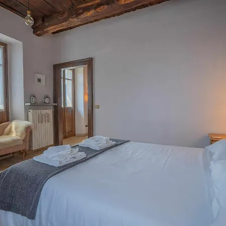 Apartment Julia's Nella Piazza Principale *