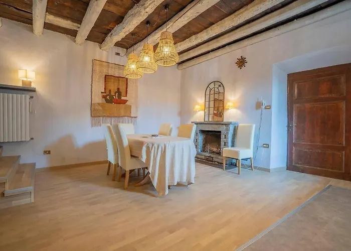 Julia's Nella Piazza Principale Apartment Orta San Giulio