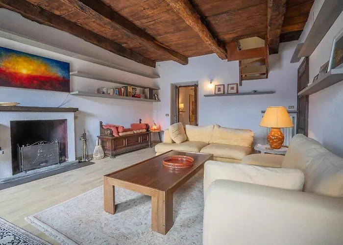 Apartment Julia's Nella Piazza Principale Orta San Giulio