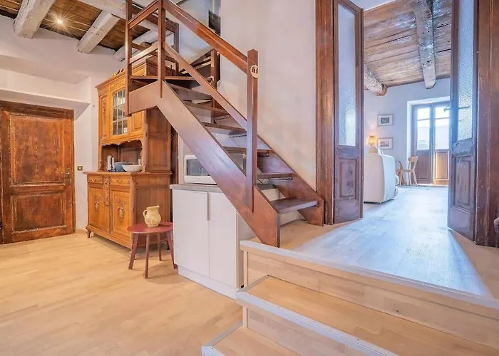 Apartment Julia's Nella Piazza Principale Orta San Giulio